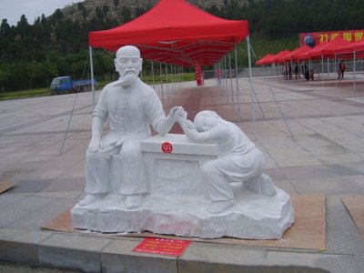 汉白玉师徒扳手腕造型人物雕塑