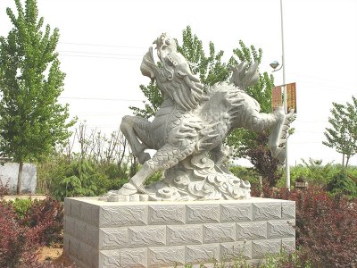 公园石雕麒麟